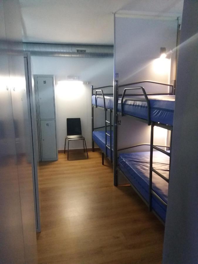 Albergue Monterrey سانتياغو دي كومبوستيلا المظهر الخارجي الصورة