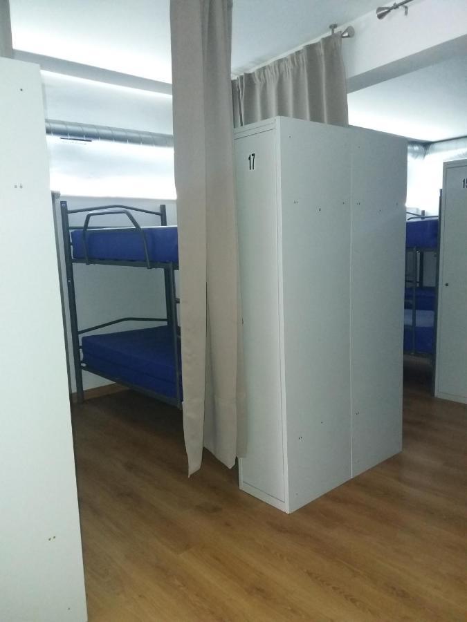 Albergue Monterrey سانتياغو دي كومبوستيلا المظهر الخارجي الصورة