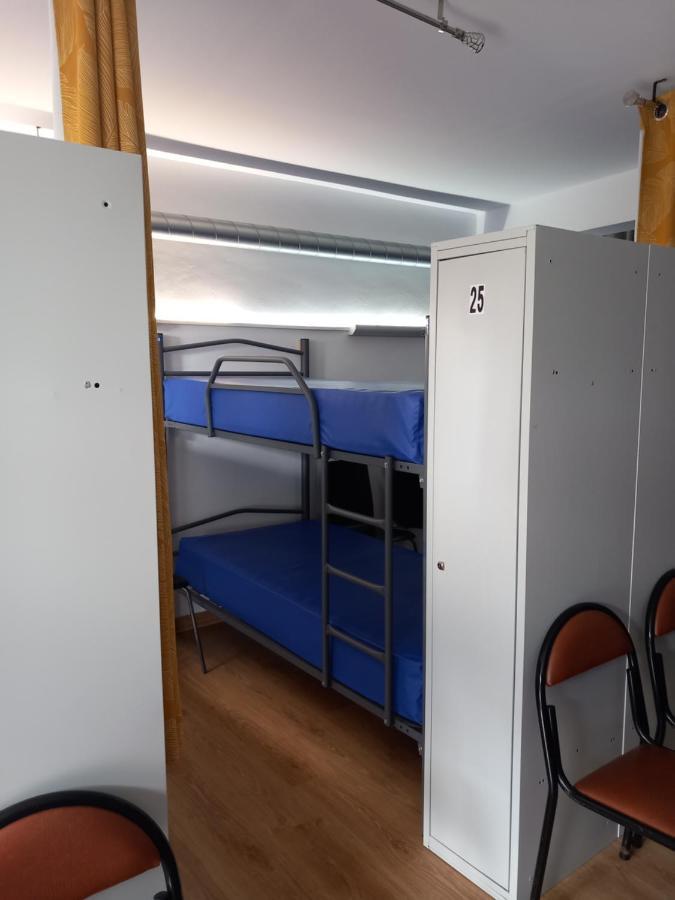 Albergue Monterrey سانتياغو دي كومبوستيلا المظهر الخارجي الصورة