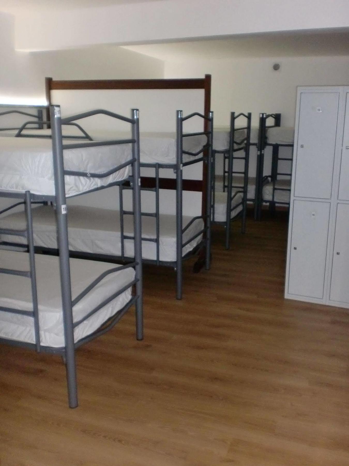 Albergue Monterrey سانتياغو دي كومبوستيلا المظهر الخارجي الصورة